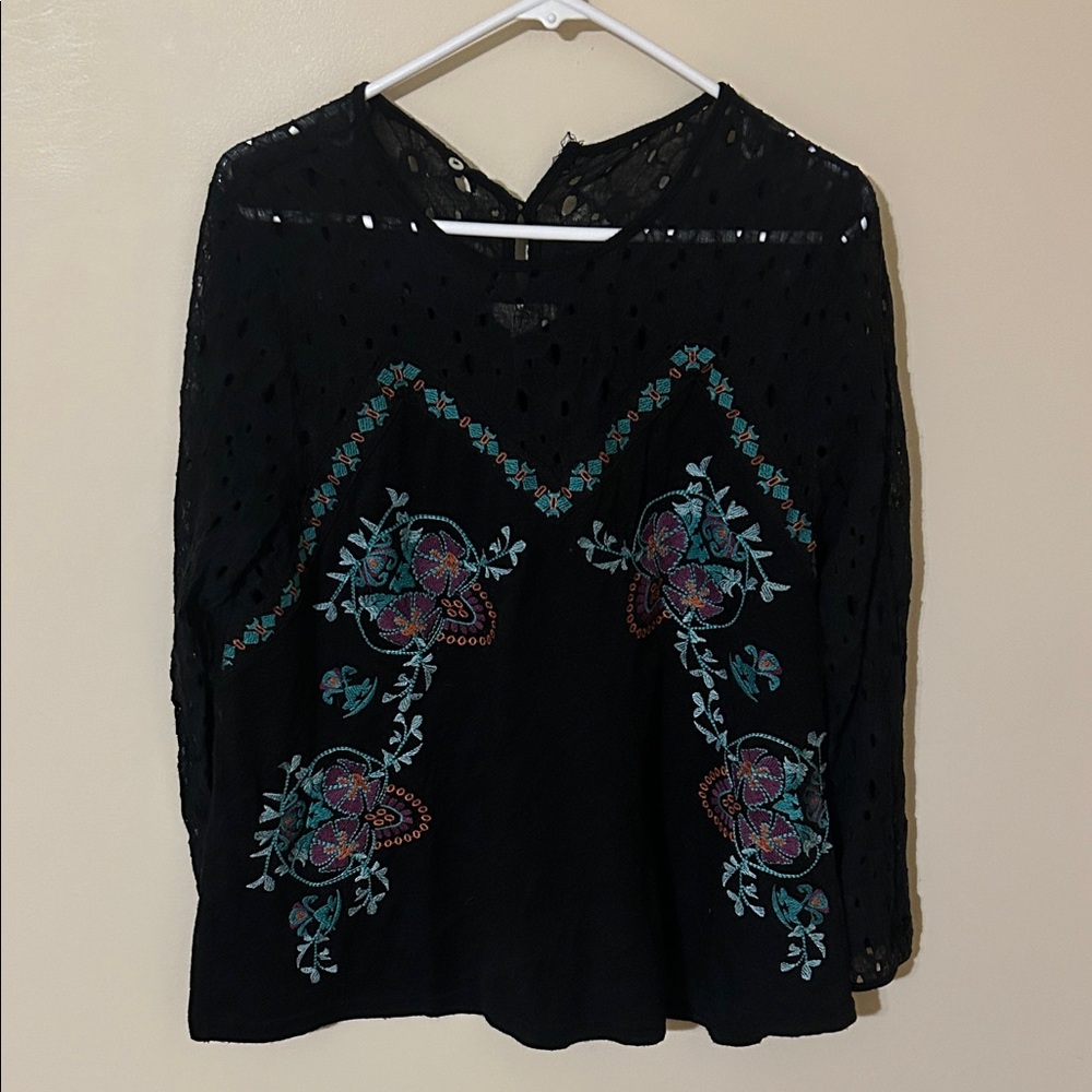 Entro Black Blouse with Floral Embroidery M